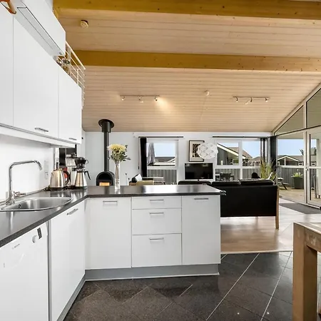 Samuil - 300m To The Fjord By Interhome *